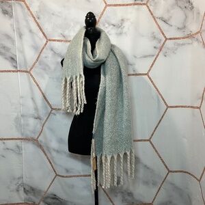 Fatface Green Plain Boucle Scarf